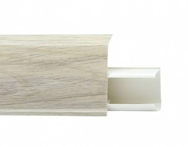 Пластиковый плинтус Royce №526 Дуб Орегон (55х23х2200мм) в Санкт-Петербурге