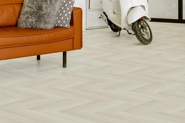 Виниловый пол Floor Factor Herringbone Cloud Oak в Санкт-Петербурге