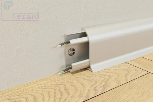 Алюминиевый плинтус Fezard Серебро 43х22х2,5м в Санкт-Петербурге