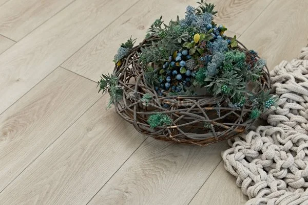 Кварц-виниловая плитка Alpine Floor Premium XL Дуб Белая Ночь ЕСО 7-2, 8 мм. 43 класс в Санкт-Петербурге