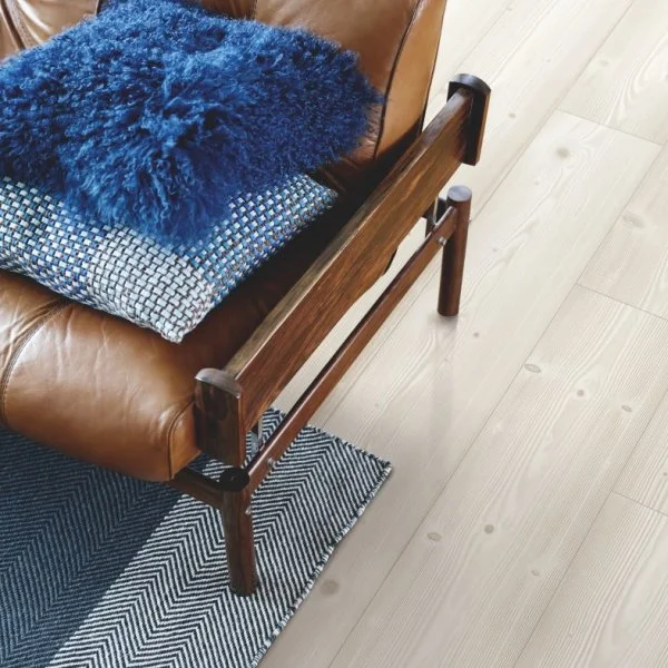 Ламинат Pergo Skara Pro Состаренная Белая Сосна L1251-03373 в Санкт-Петербурге